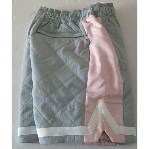 Puma TL62029 Men's Sz Small Gray/Pink Reversible Woven Padded Shorts $80+ - Picture 7 of 8